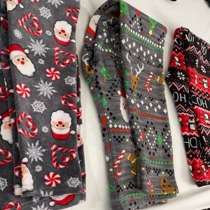 3 Christmas leggings